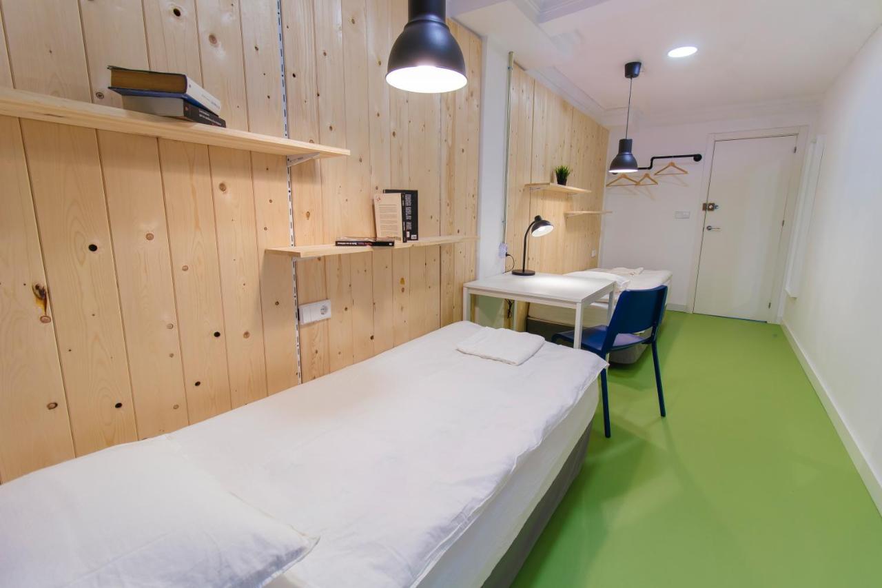Koala Hostel Alicante Exteriör bild