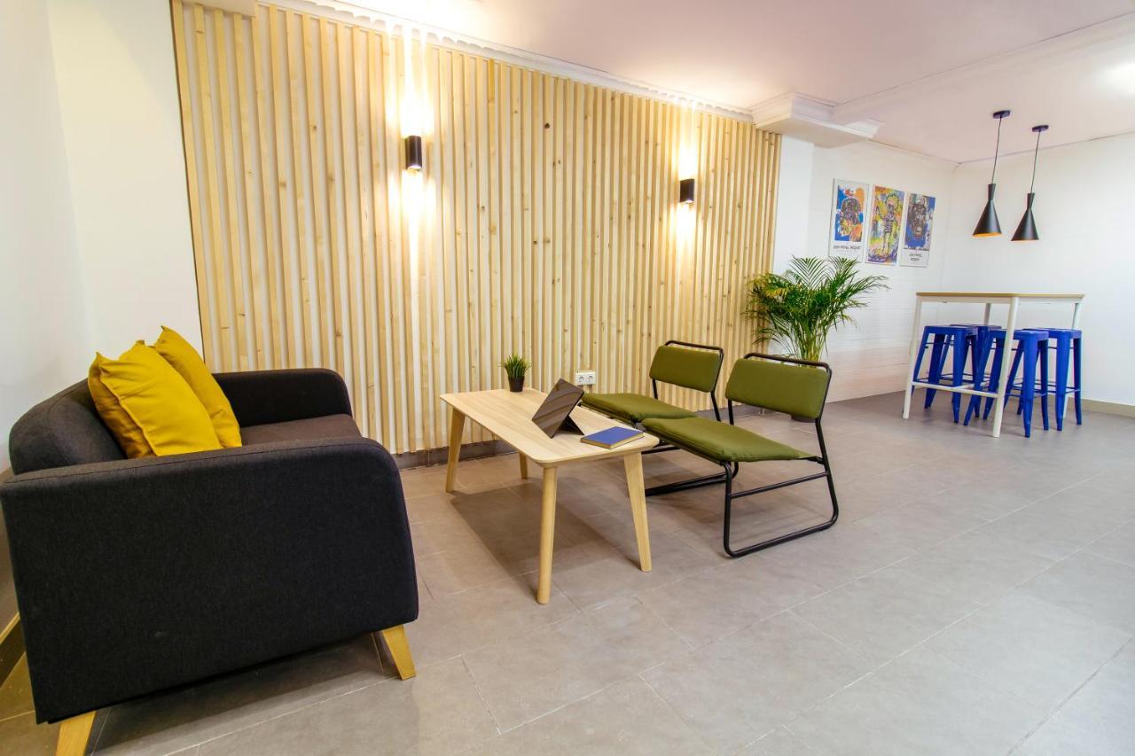 Koala Hostel Alicante Exteriör bild
